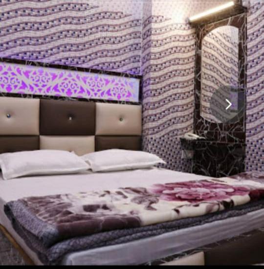 Hotel Pari Jalandhar Buitenkant foto